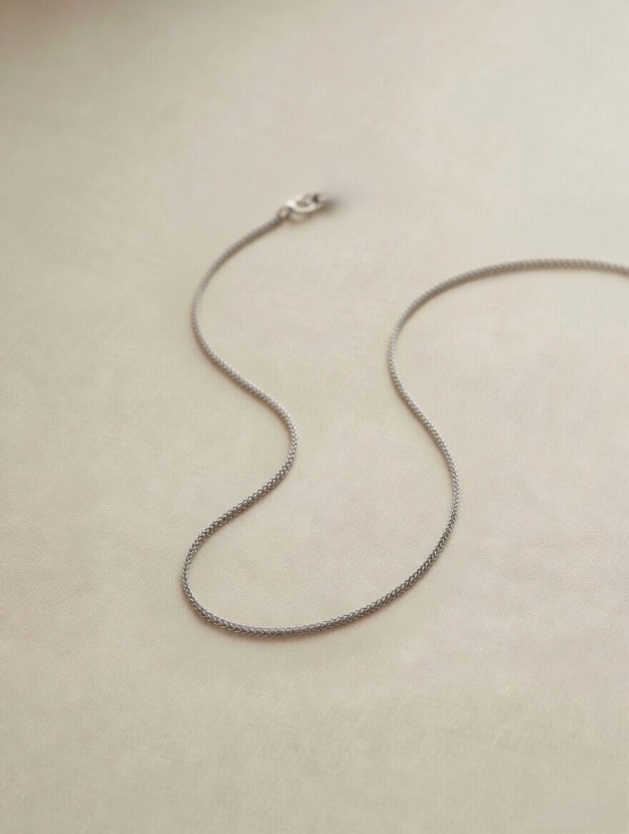 Aurelia Twist Single Chain Necklace
