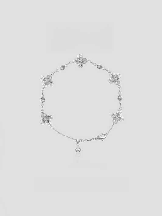 CARV. silver clover bracelet with crystal clover charms, round bead accents and adjustable chain