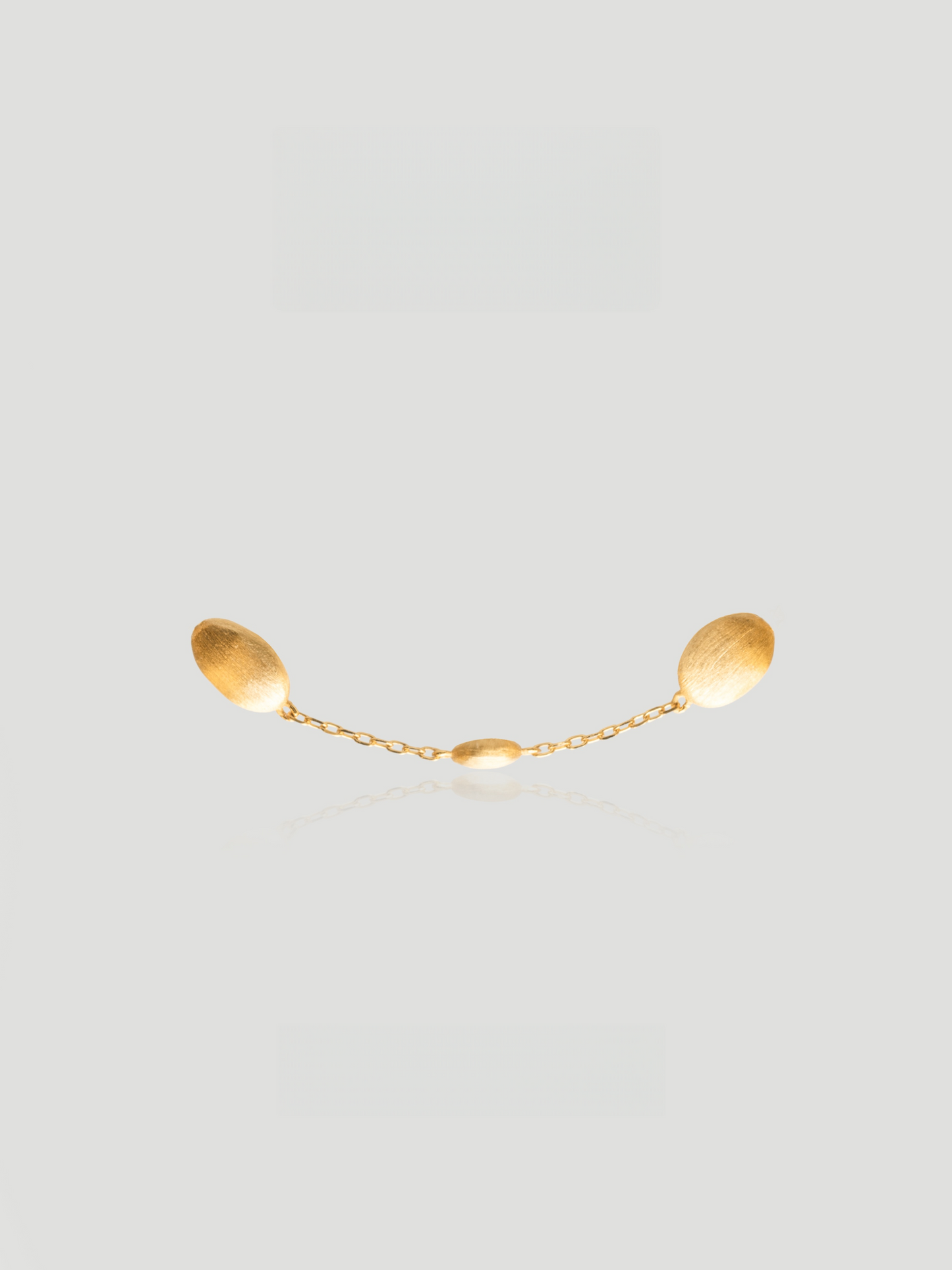 Elara Oval Bracelet