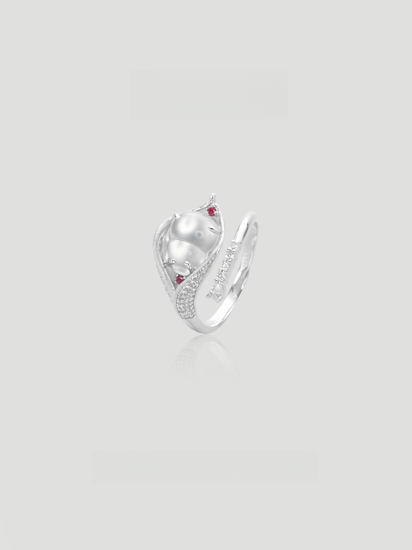Eirene Gourd Jade Ring