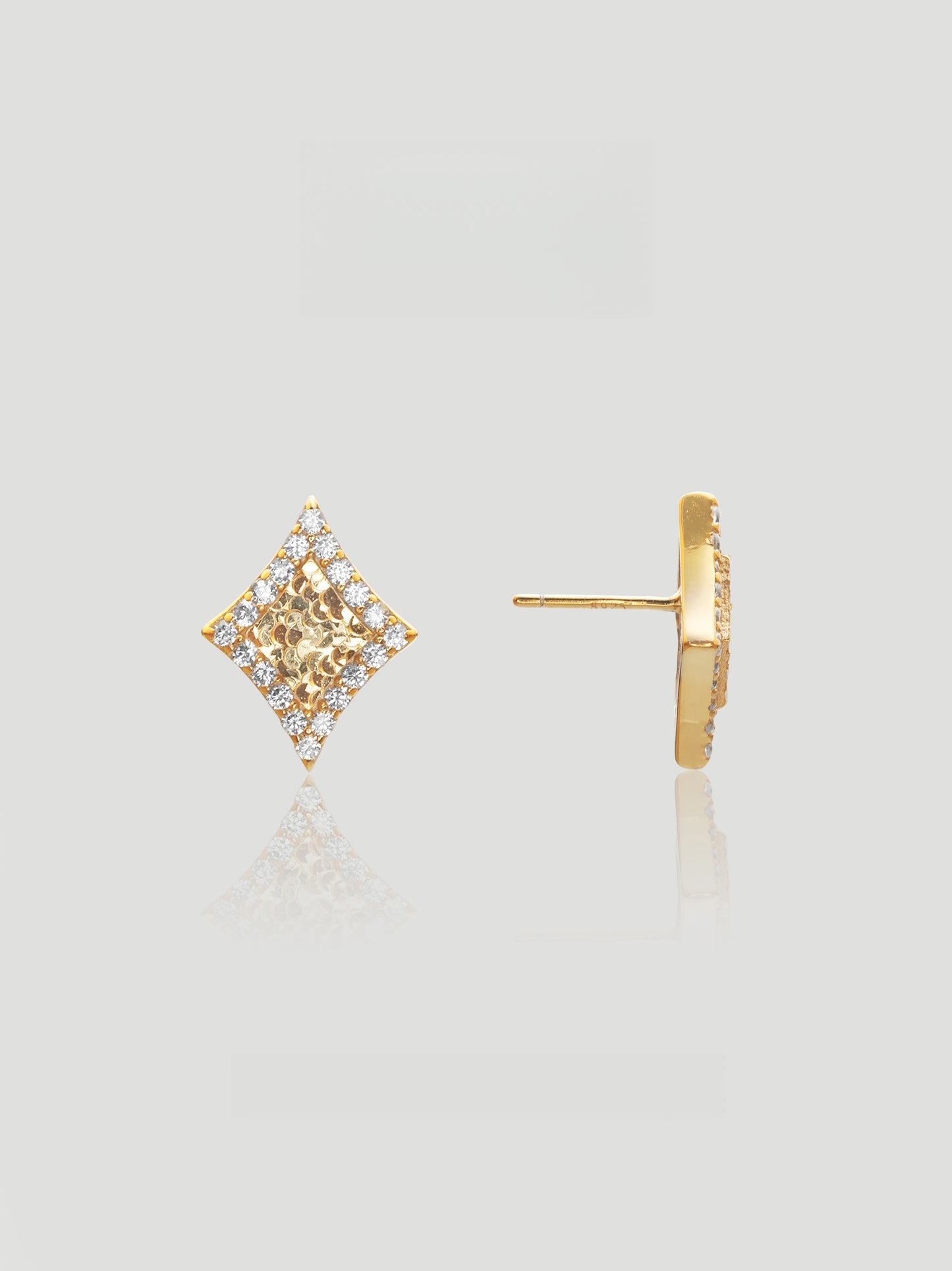 CARV. gold diamond lattice stud earrings with pavé border and textured centre detail