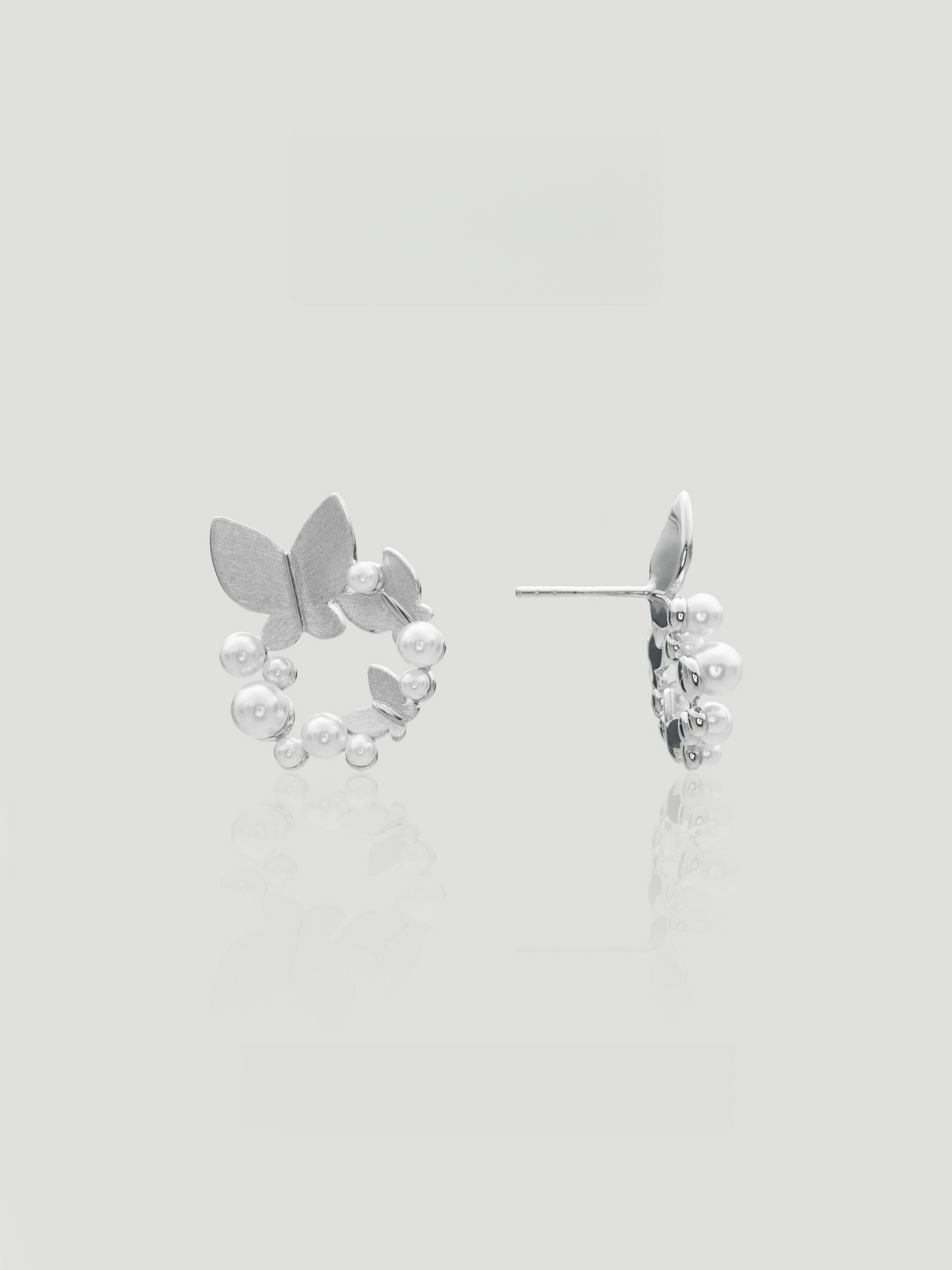 Butterfly Pearl Wreath Stud Earrings
