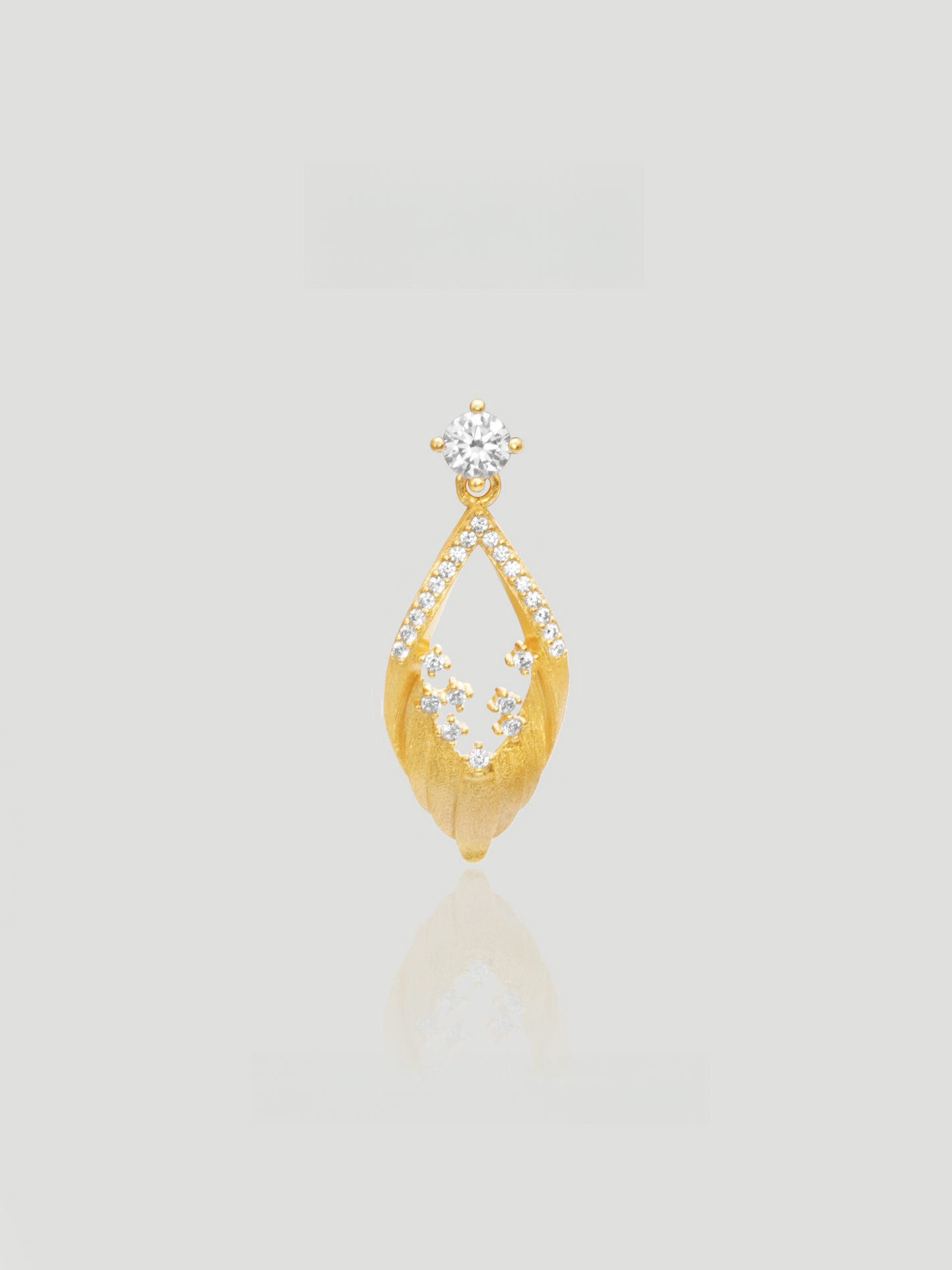 CARV. gold openwork marquise pendant necklace with crystal flower detail, pavé top and fine chain