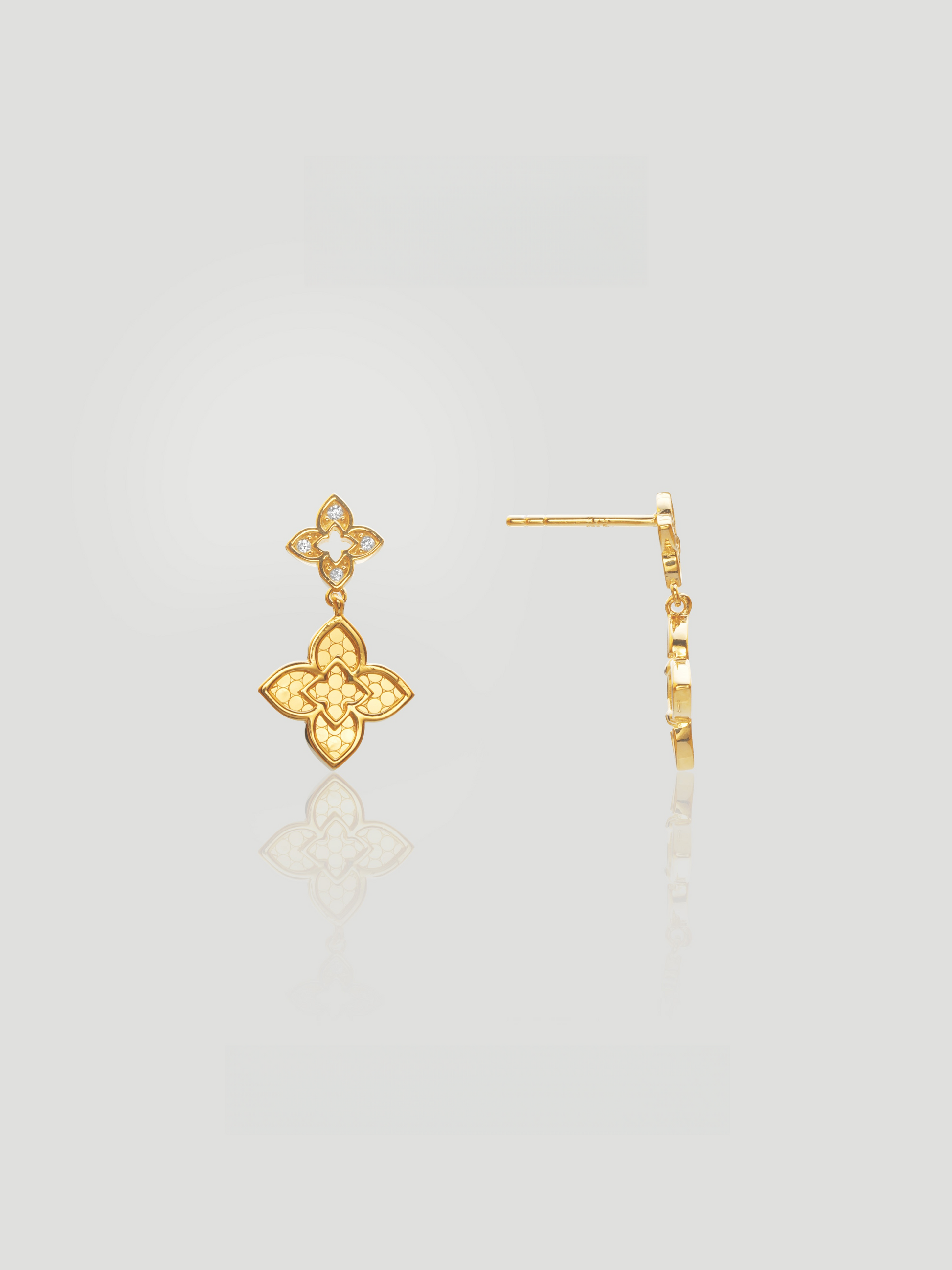 CARV. gold clover drop earrings with ornate quatrefoil design and stud drop detail