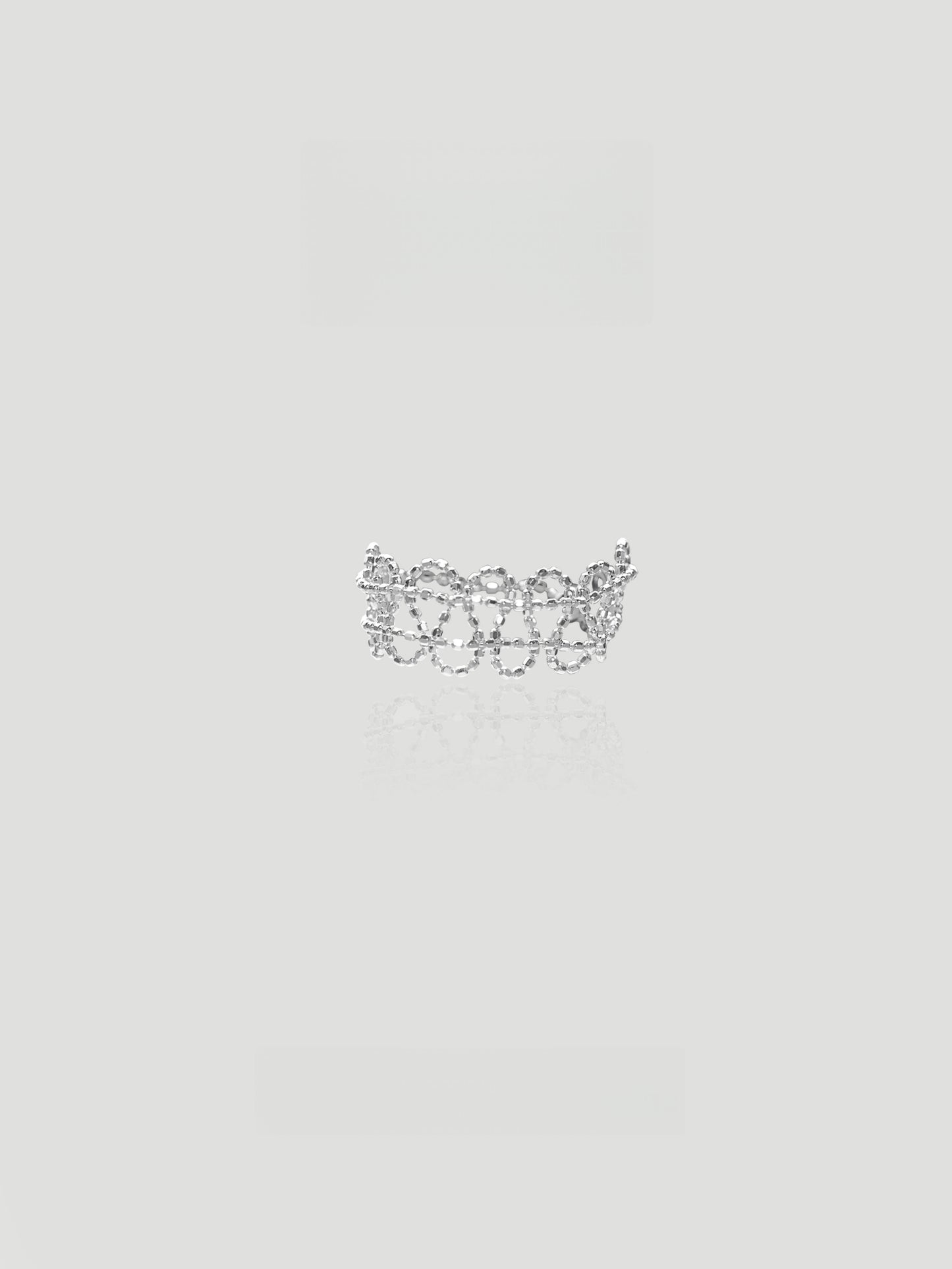 CARV. silver open lace ring with beaded detail and scalloped openwork design