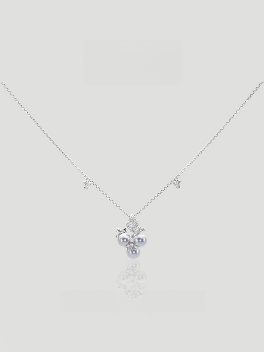 CARV. silver pearl cluster necklace with star chain detail and clustered pearl pendant