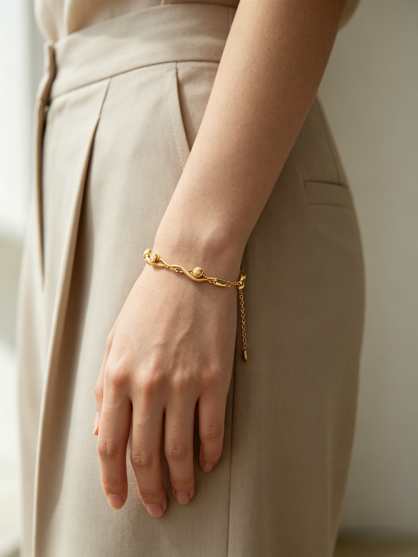 Elowen Orb Bracelet
