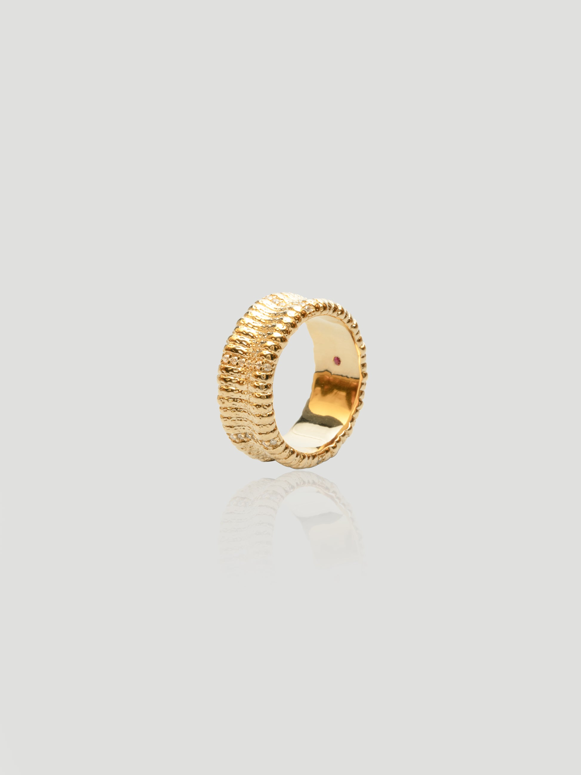 CARV. gold textured wide band ring with ribbed surface, thick band shape and polished interior