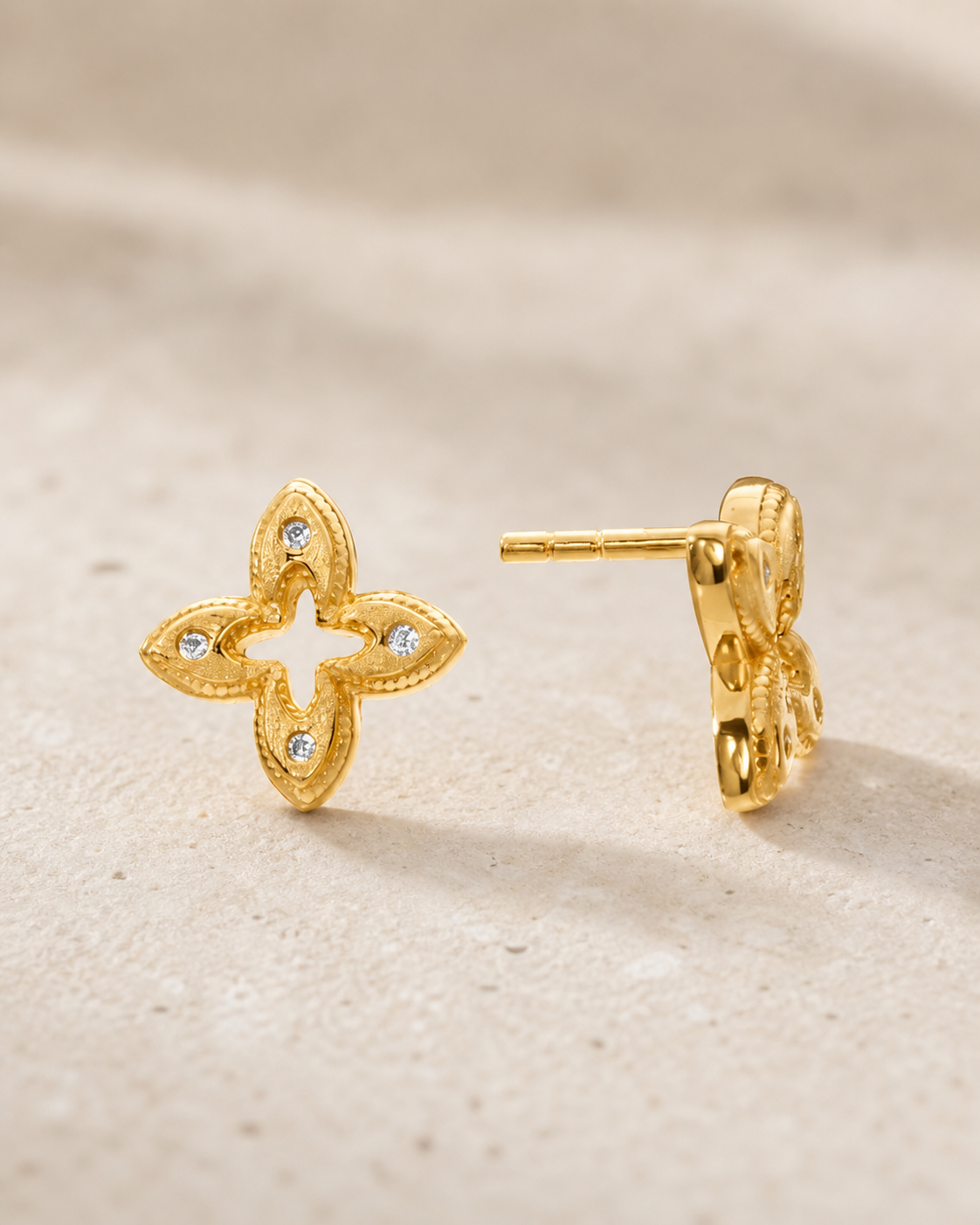 Éclat Clover Stud Earrings
