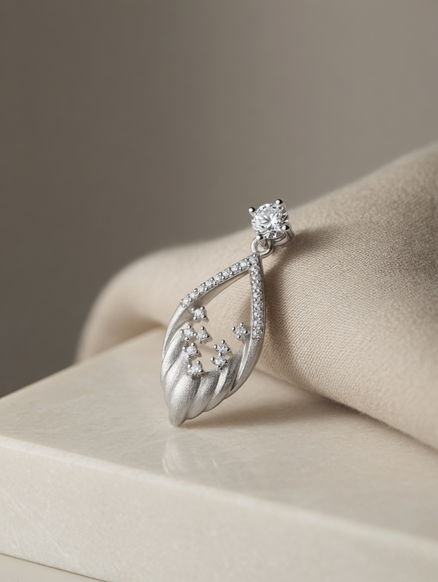 CARV. silver openwork marquise pendant necklace with crystal flower detail and pavé top display