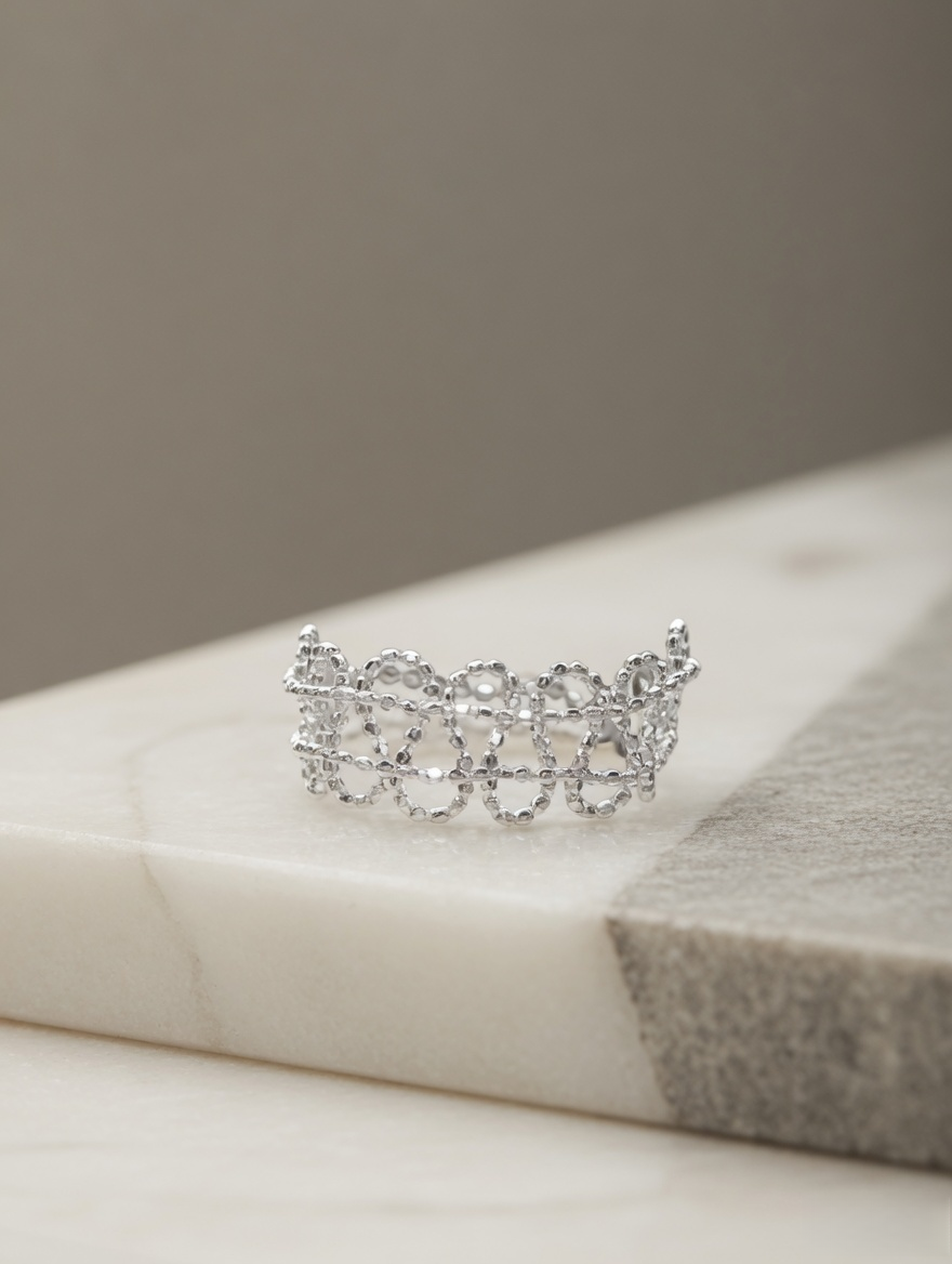CARV. silver open lace ring with scalloped openwork and fine beaded detail