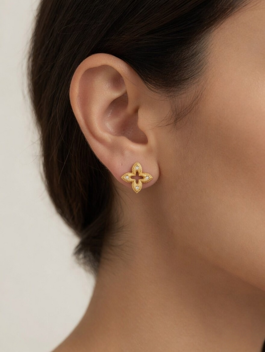Éclat Clover Stud Earrings