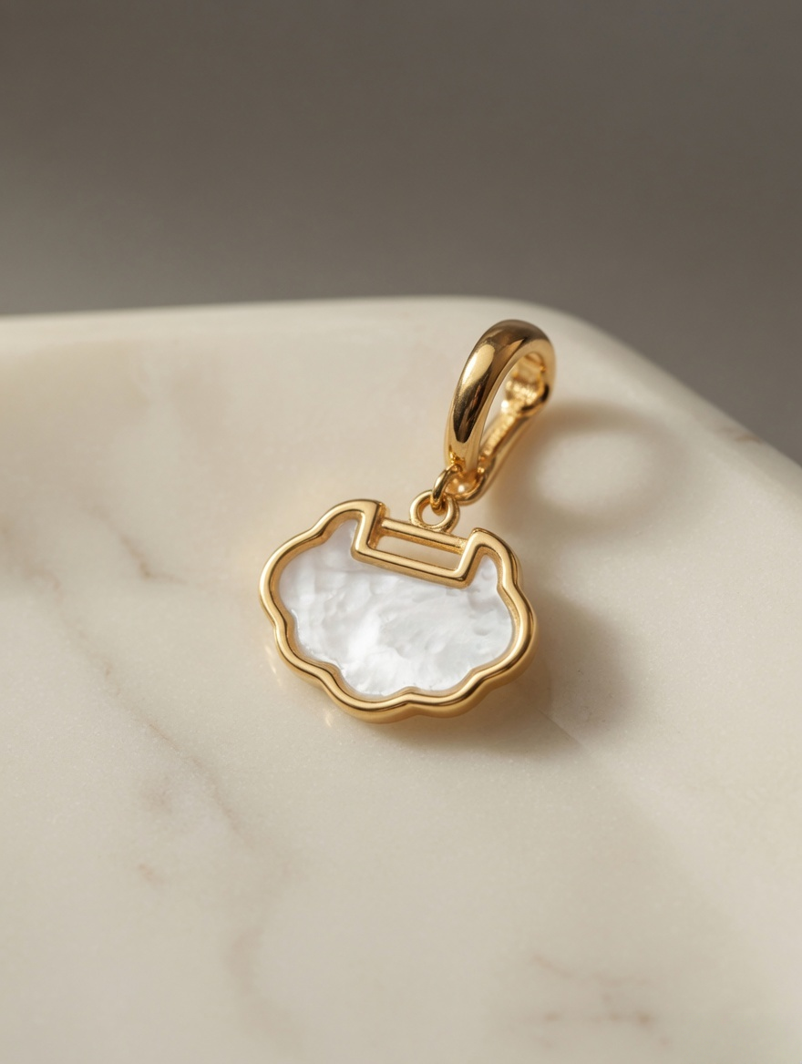 Cloudline Pendant
