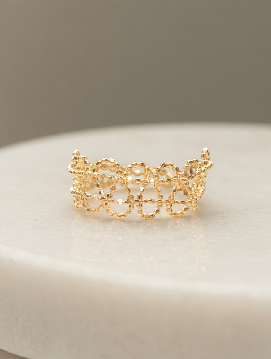 CARV. gold open lace ring with scalloped openwork and fine beaded detail