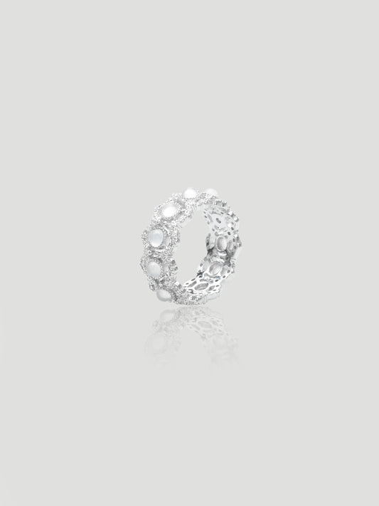 CARV. silver chalcedony cluster ring with translucent stone cabochons, openwork band and crystal accents
